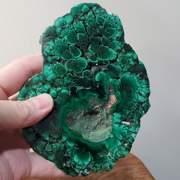 0.8 lbs Malachite Crystal Slab - Picture 15 of 16